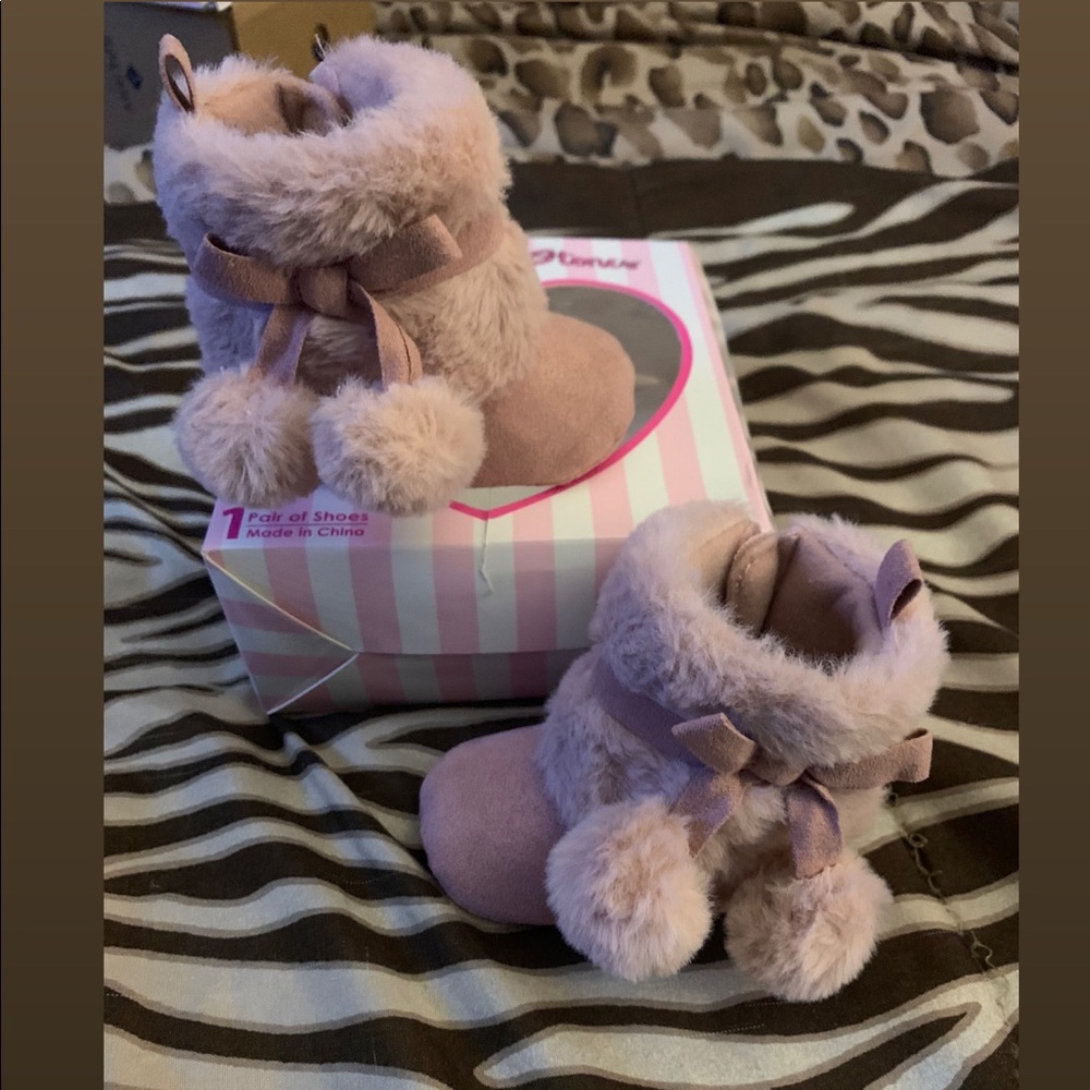 Infant winter boots, blush pink, size 1c